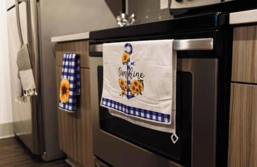 Westside Apartment | Apartment In West Midtown 10 Minutes from Stadium!