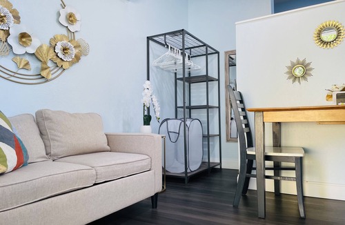 Lake City Cottage | Applebum a beautiful and cozy loft 2 miles away from town.