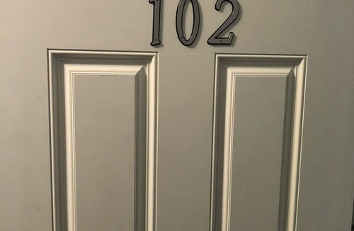 Atlanta University Center Apartment | Apt-102 Large Atlanta University Center 4 Bedroom Apartment