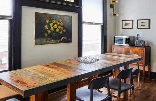 Five Points South Apartment | Apt1 Charles - Step-free Accessible Dog-friendly