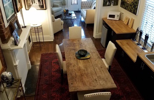 Bywater Apartment | Art Gem In Historic District Of New Orleans, cozy and elegant
