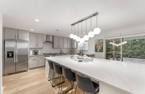 Ponte Vedra House | Art Inspired Coastal Retreat in Ponte Vedra Near Beach Ideal for Families
