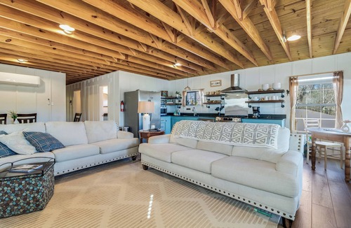 Atchafalaya Cottage | Atchafalaya River Cabin Sleeps 7