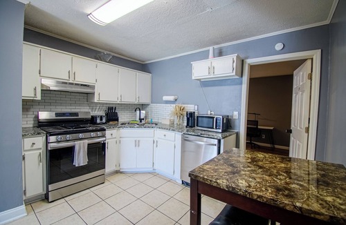 Church Street House | ATL 2Bed Gem Near Amphitheater + Free Arcade Play!