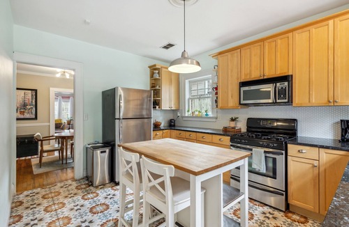 Ormewood Park House | ATL Oasis: Fenced Yard, Gated Parking, 5 mins to dtown/20 mins to airport