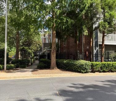 Atlanta Apartment | ATL Reset Stylish & Peaceful