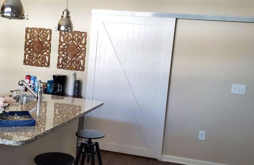 Ardmore Apartment | Atlanta Buckhead Luxe