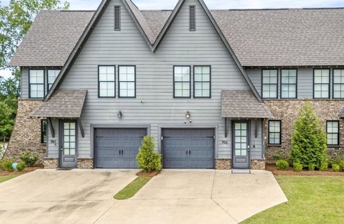 Auburn House | Auburn Arcade & Teepee Home