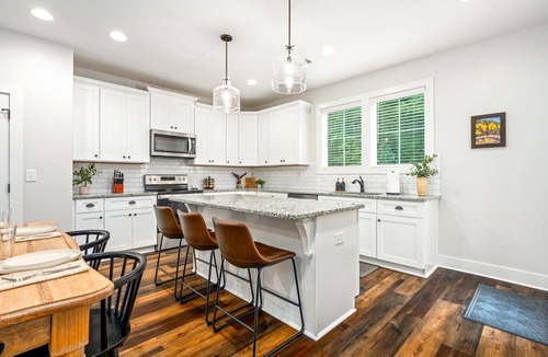Auburn House | Auburn Stadium-Arena 1.4 Mi/Golf & Tennis Easy Drive/Convenient Location