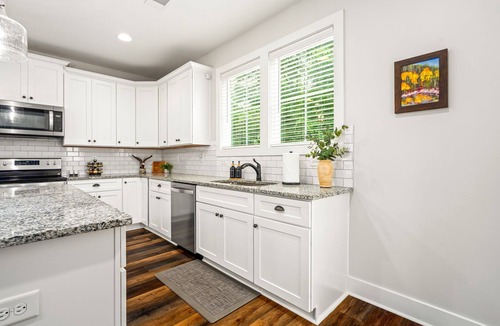 Auburn House | Auburn Stadium-Arena 1.4 Mi/Golf & Tennis Easy Drive/Convenient Location