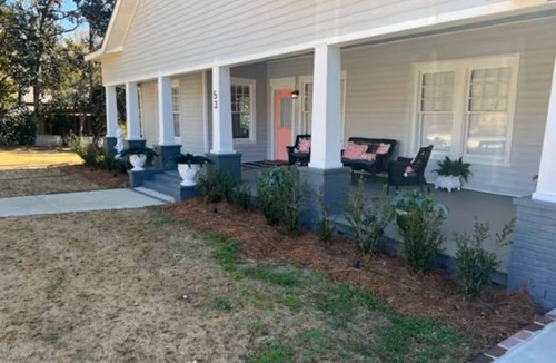Pittsview House | Aunt Bea’s House 4 Bedrooms, 3 Bathrooms