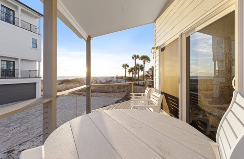 Tang-O-Mar House | Averitts Favorite - Newly Renovated, Gulf View, Tang-O-Mar Community!