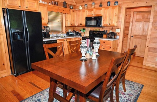 Murphy Cabin | Babblebrook Lodge Creekfront Cabin w/River Access Close to Town