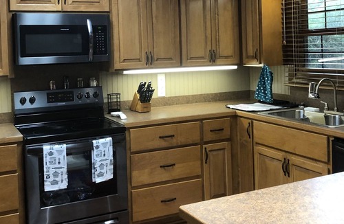 Farmerville House | Baker's Bayou "Just listed, Newly renovated Vacation Lake House"