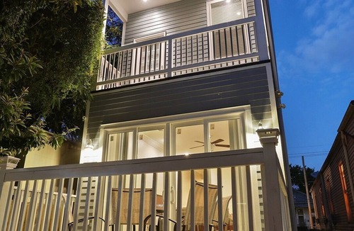 Faubourg Livaudais House | Balcony views of the city
