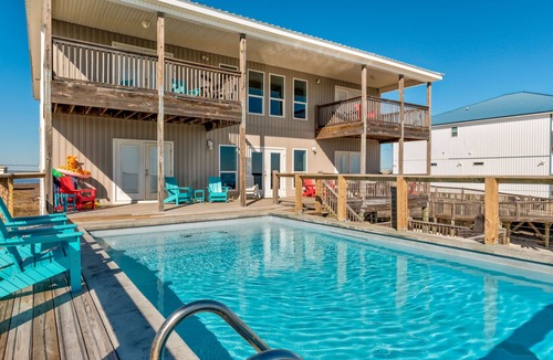 Dauphin Island House | Bama Breeze - Gulf Beachfront, 6 Bedrooms, 6 Baths, Pool Table, Sleeps 20