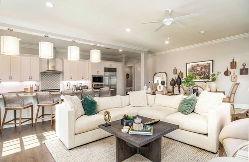 Tuscaloosa Condo | BAMA GAME HOUSE - ON THE STRIP ! LUXURY 3 BEDROOM CONDO - NEW LISTING.
