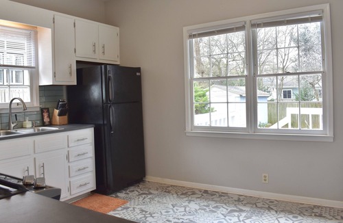 Lake Claire House | Barb’s hip bungalow in historic Lake Claire w/in walking distance to lots of fun