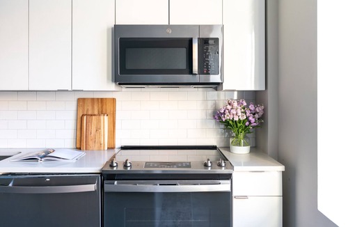 Downtown Jackson Apartment | Barsala | Premier Studio near Jackson Convention Complex