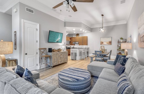 Baytowne Wharf House | Bay Views ~ Viking Appliances ~ Gated Courtyard