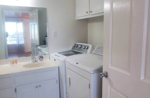 Fort Morgan Pines Cottage | Bayfront Gulf Shores Retreat Near Beach Dolphin Views Sleeps 11