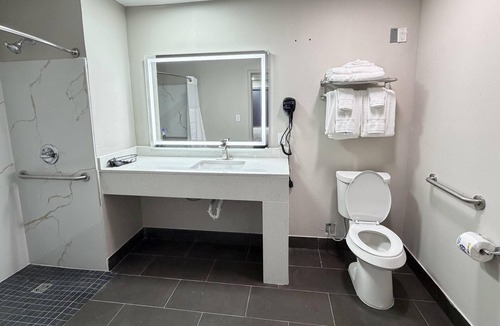 Florida Panhandle Hotel | Baymont by Wyndham Pensacola at NAS Corry