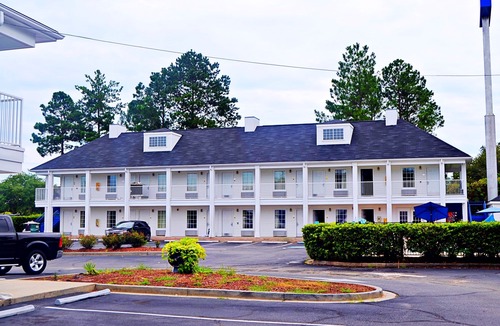 Valdosta Hotel | Baymont by Wyndham Valdosta at Valdosta Mall