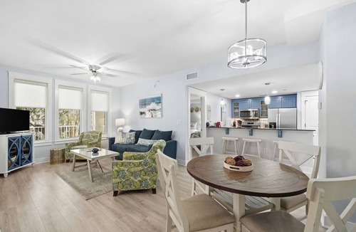 Baytowne Wharf Condo | Baytowne Wharf Condo! Resort Pool, Hot Tub, Fitness Center, Grill, Beach Tram