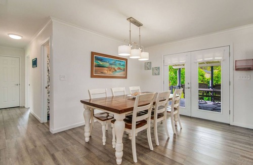 Sunset Bayou House | Beach 6 min. drive, Bay Access 2 blocks away, RV Hookup in Driveway