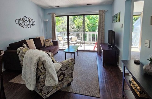 Acme Condo | Beach, Boat Rentals, Near Horse Shows! RIverside Shores
