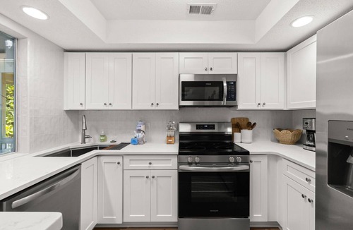 Tang-O-Mar Cottage | Beach Cottage, 3BR 3BA, Pools & Private Beach