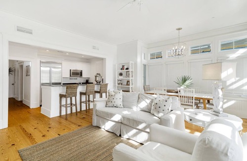 Beach District Condo | Beach days made better under the brim at Beach Hat/Gulf Views/2 Bikes