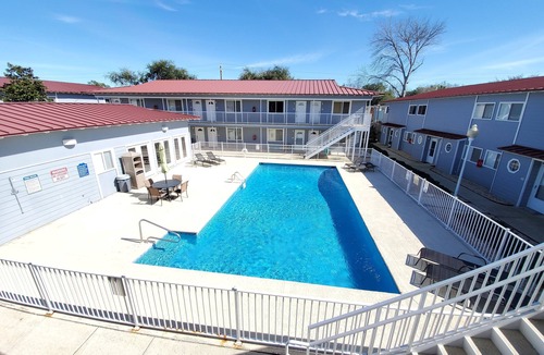 Biloxi Condo | Beach Life Condo 89. Pools! Beach! Casinos! FUN!