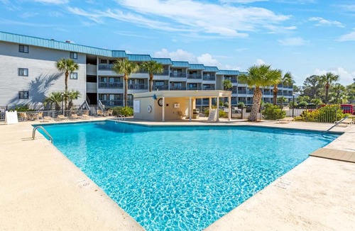 Tybee Island Apartment | Beach Racquet A210