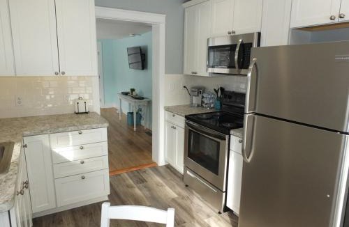 Frankfort House | Beach Town Escape - Newly-remodeled & Gorgeous!