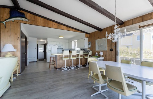 Spring Lake House | Beachfront cottage on North Shore Grand Haven