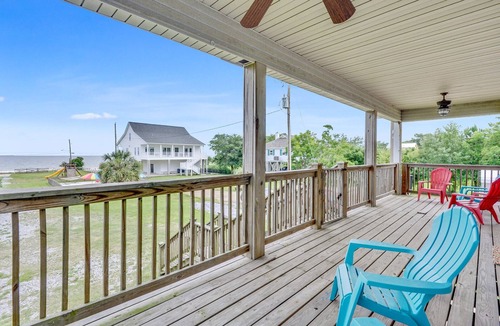 Waveland House | Beachfront cottage with pool perfect for families