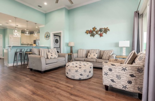 Dauphin Island House | Beachfront Escape with Private Pool, Pet Friendly and Short Walk to Public Beach