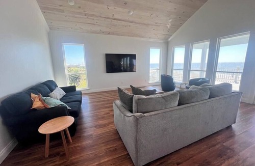 Grand Isle House | Beachfront home on Grand Isle