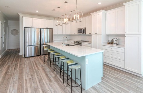 Southpointe House | Beachfront House with Pool! 6 BR/6.5 Beachfront Paradise!