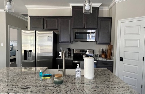 Gulfport House | Beachside Retreat | Pet Friendly | Sleeps 8