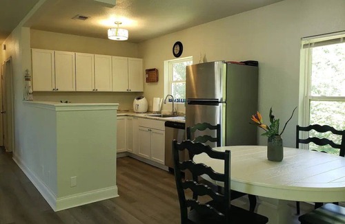 Waveland Cottage | Beachwoods Cottage: Quiet Woods & Exciting Beaches