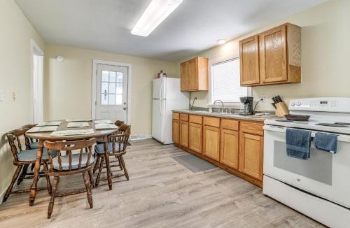 Bear Lake House | Bear Lake Farmhouse: 6 Mi to Arcadia Beach!