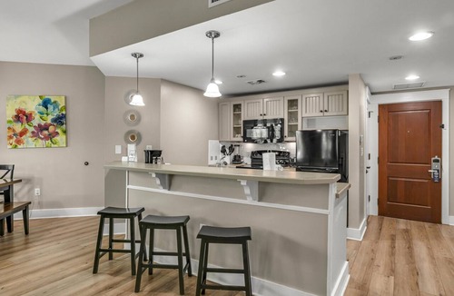 Baytowne Wharf Condo | Beautiful 1 Bedroom with Private Sleeping Den in Pilot House at Sandestin Golf and Beach Resort!