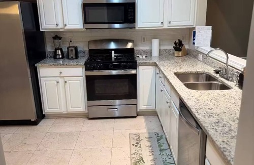 Gwinnett Place House | Beautiful and cozy house in Duluth!