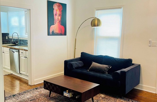 College Park House | Beautiful, Cozy Bungalow 5 min from ATL Airport