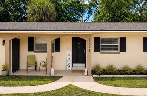 Mount Plymouth House | Beautiful House in Sorrento minutes from Springs
