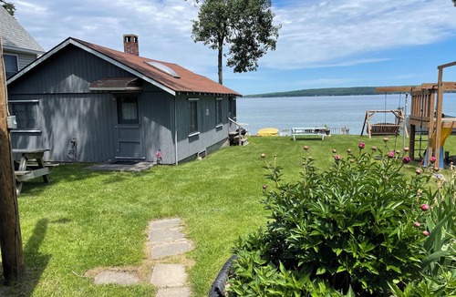 Herron Cottage | Beautiful Hubbard Lake Waterfront Cottage #2