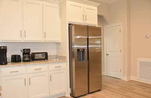 Mobile House | Beautiful Large New House Near U of South AL for 18