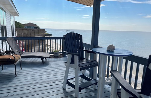 Ocean Springs House | Beautiful New Beach Front Home just minutes from Biloxi casinos!